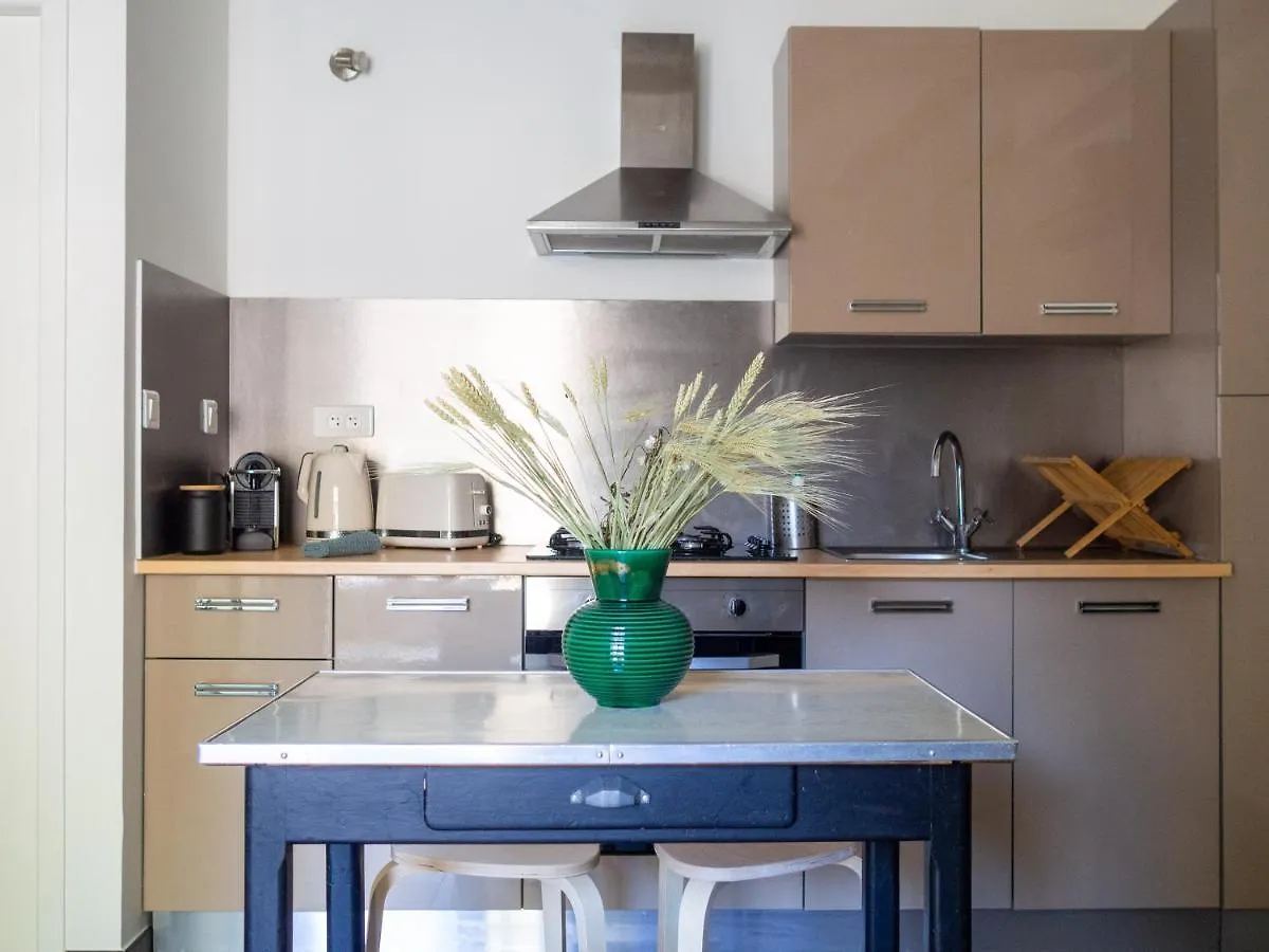 La Madeleine Arles Apartment France