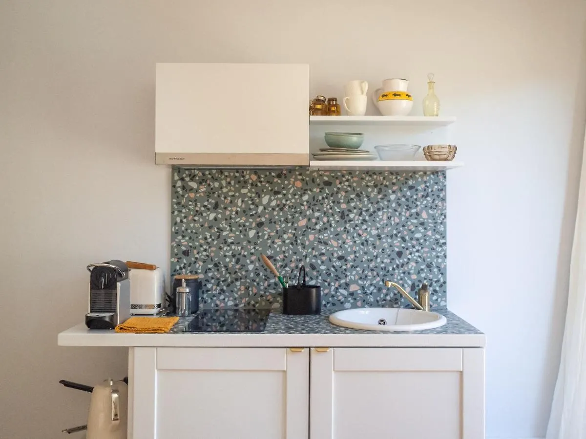 La Madeleine Arles Apartment 0*,