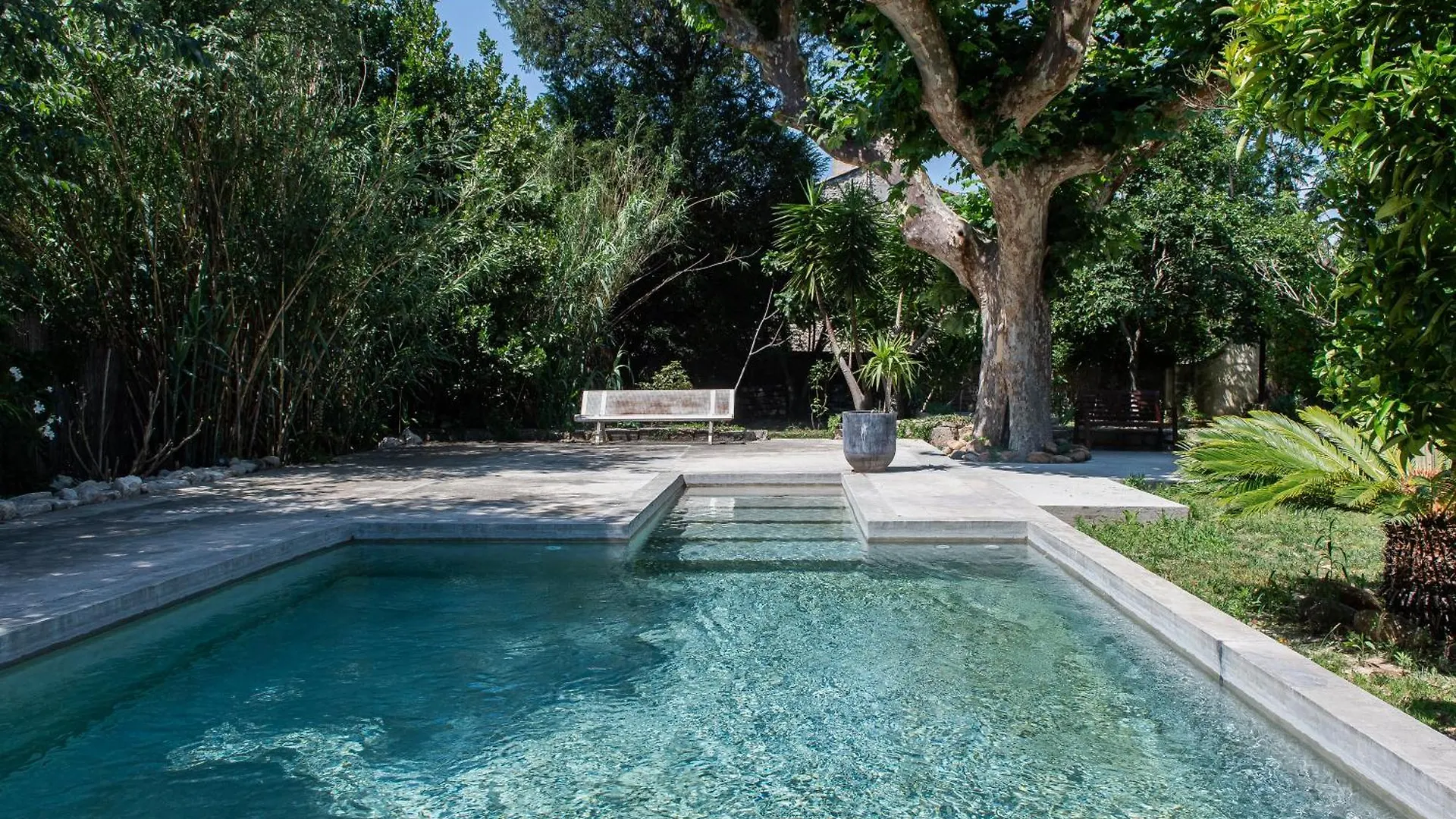 La Madeleine Arles Apartment France